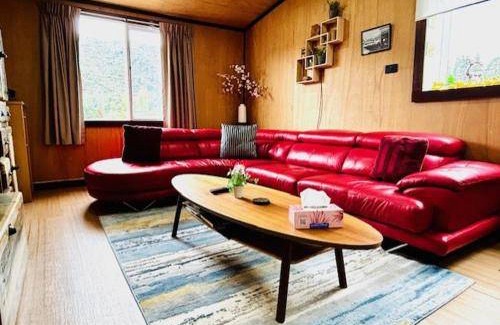 Queenstown House | 130 m² House ∙ 2 bedrooms ∙ 4 guests