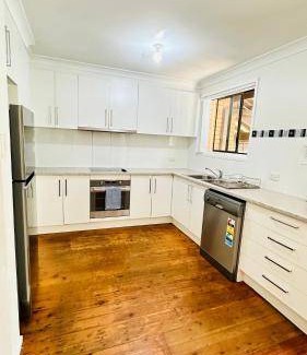 Wollongong CBD House | 130 m² House ∙ 3 bedrooms ∙ 7 guests