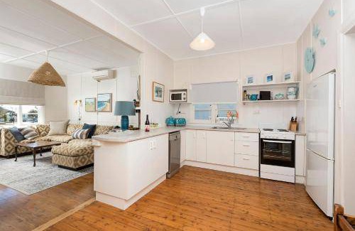 Mollymook House | 132 m² House ∙ 3 bedrooms ∙ 6 guests