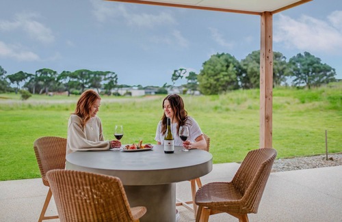 Connewarre Apartment | 13th Beach Golf Lodges