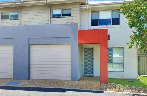 Gracemere Apartment | 150 m² Apartment ∙ 3 bedrooms ∙ 5 guests