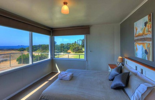 Cowrie Point House | 150 m² House ∙ 3 bedrooms ∙ 10 guests