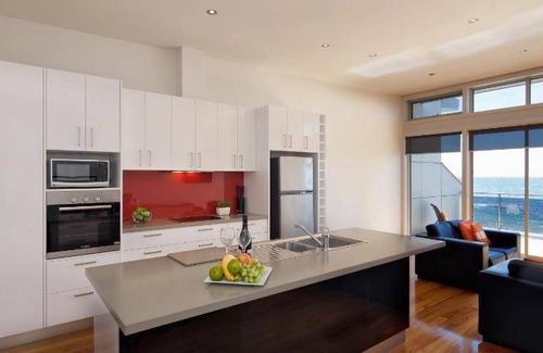Penguin Resort | 150 m² Resort ∙ 2 bedrooms ∙ 6 guests