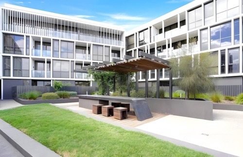 Werribee South Apartment | 151 m² Apartment ∙ 2 bedrooms ∙ 4 guests