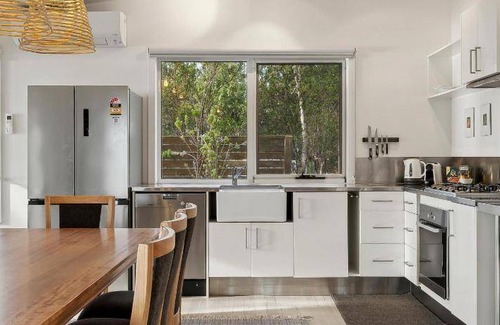 Dennes Point House | 1522 m² House ∙ 3 bedrooms ∙ 6 guests