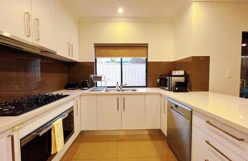 Felixstow Villa | 158 m² Villa ∙ 3 bedrooms ∙ 6 guests