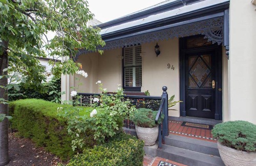 Richmond North House | 160 m² House ∙ 5 bedrooms ∙ 14 guests