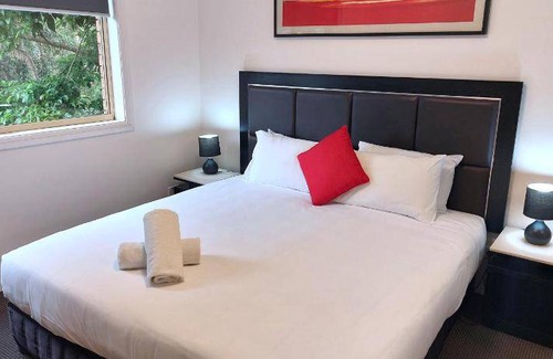 Eastwood Apartment | 160 m² Serviced apartment ∙ 3 bedrooms ∙ 7 guests