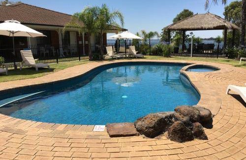 Mulwala Hotel | 1600 m² Motel ∙ 5 guests
