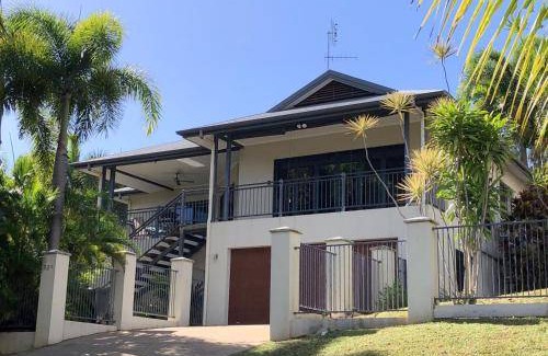 Cooktown Villa | 165 m² Villa ∙ 3 bedrooms ∙ 6 guests