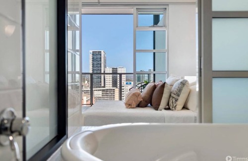 Adelaide Central Business District Apartment | 174 m² Apartment ∙ 3 bedrooms ∙ 8 guests