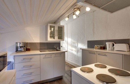Bothwell House | 180 m² House ∙ 4 bedrooms ∙ 12 guests