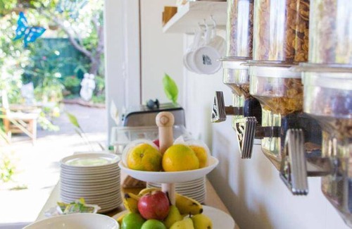 Bathurst Hotel | 180 m² Motel ∙ 3 bedrooms ∙ 15 guests