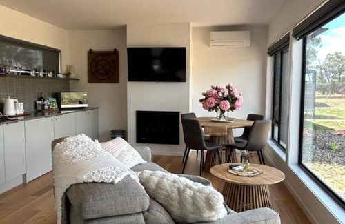 Pomonal Villa | 184 m² Villa ∙ 3 bedrooms ∙ 8 guests