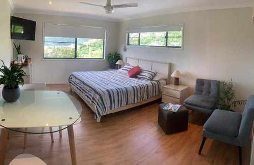 Airlie Beach Bed & Breakfast | 19 m² Bed and breakfast ∙ 2 guests