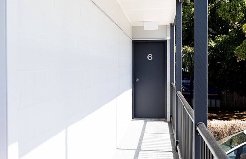 Airlie Beach Apartment | 2 Bedroom unit Wi-Fi