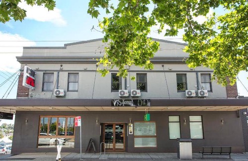 Adamstown Hotel | 20 m² Hotel ∙ 4 guests