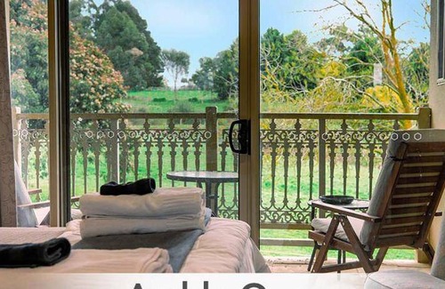 Hahndorf Bed & Breakfast | 200 m² Bed and breakfast ∙ 2 bedrooms ∙ 4 guests
