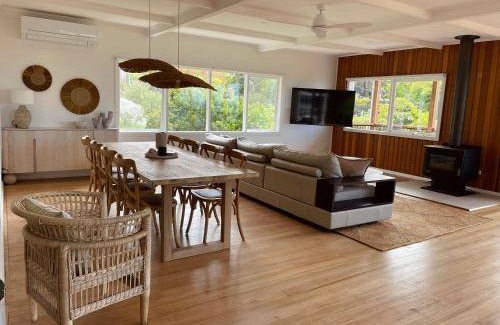 Lake Tyers Beach House | 200 m² House ∙ 4 bedrooms ∙ 11 guests