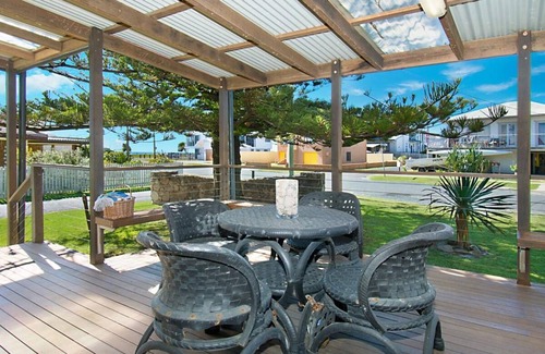 North Creek House | 200 m² House ∙ 2 bedrooms ∙ 4 guests