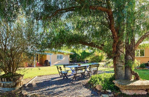 Ballandean House | 200 m² House ∙ 5 bedrooms ∙ 14 guests