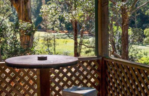 Lower Mangrove House | 200 m² House ∙ 4 bedrooms ∙ 8 guests
