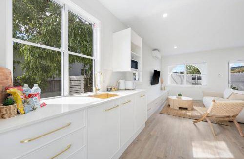 Crescent Head Hotel | 200 m² Motel ∙ 4 bedrooms ∙ 9 guests