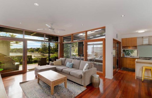 Twin Waters Apartment | 200 m² Serviced apartment ∙ 4 bedrooms ∙ 127 guests