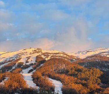 Thredbo Cabin | 21 m² Lodge ∙ 4 guests