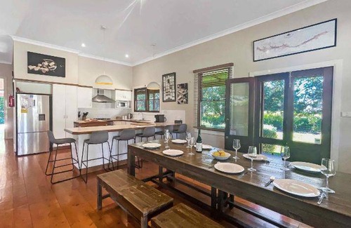 Bellbird House | 210 m² House ∙ 4 bedrooms ∙ 12 guests