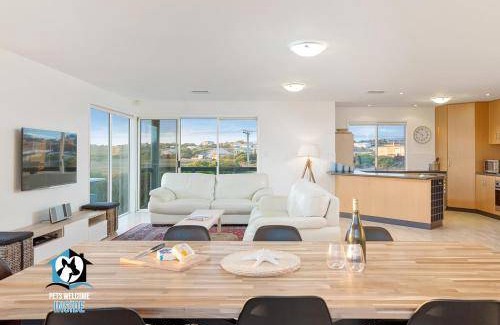 Goolwa Beach House | 220 m² House ∙ 3 bedrooms ∙ 8 guests