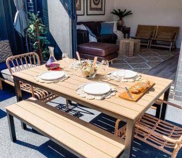 Shell Cove House | 220 m² House ∙ 3 bedrooms ∙ 6 guests