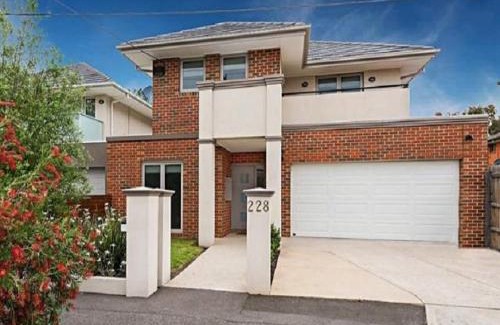 Brunswick East House | 228G - Large Premium Rooms in Shared Space in Brunswick!