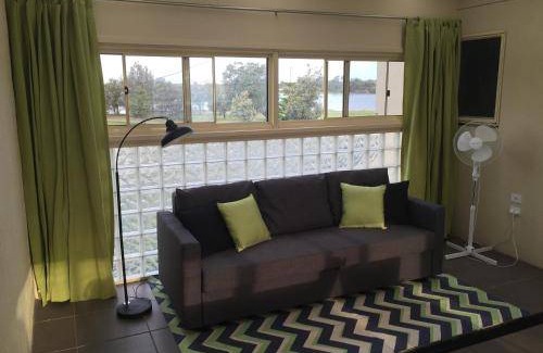 Lakes Entrance House | 230 m² House ∙ 4 bedrooms ∙ 8 guests