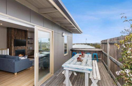 Ocean Grove House | 245 m² House ∙ 3 bedrooms ∙ 8 guests