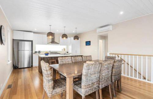 Ocean Grove House | 245 m² House ∙ 3 bedrooms ∙ 8 guests