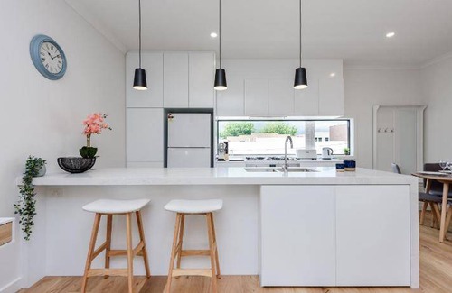 Port Melbourne House | 240 m² House ∙ 3 bedrooms ∙ 8 guests