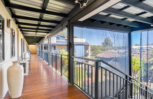 Dunsborough Resort | 243 m² Resort ∙ 3 bedrooms ∙ 127 guests