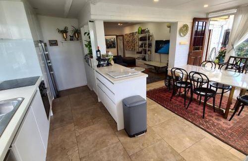 Arncliffe House | 250 m² House ∙ 6 bedrooms ∙ 15 guests