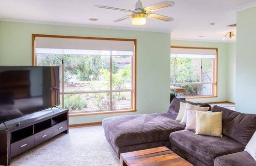 Echuca House | 30 m² House ∙ 4 bedrooms ∙ 10 guests