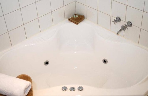 Melton Hotel | 30 m² Motel ∙ 2 bedrooms ∙ 6 guests