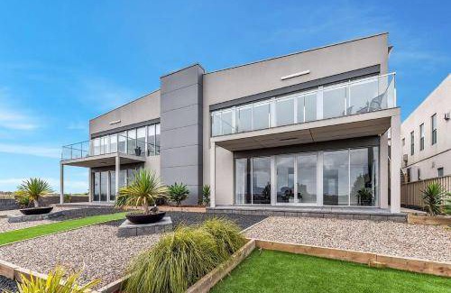 Mount Gambier Apartment | 300 m² Apartment ∙ 3 bedrooms ∙ 8 guests