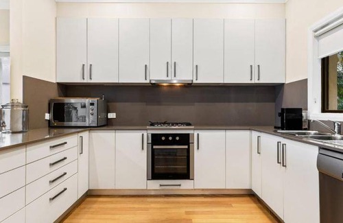Dee Why Apartment | 300 m² Apartment ∙ 5 bedrooms ∙ 9 guests