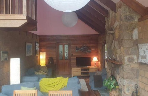 Redgate House | 300 m² House ∙ 1 bedroom ∙ 9 guests
