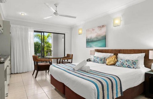 Trinity Beach Apartment | 331 m² Serviced apartment ∙ 4 bedrooms ∙ 127 guests