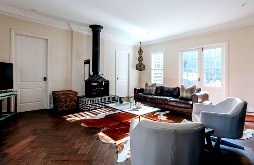 Red Hill South House | 337 m² House ∙ 5 bedrooms ∙ 10 guests