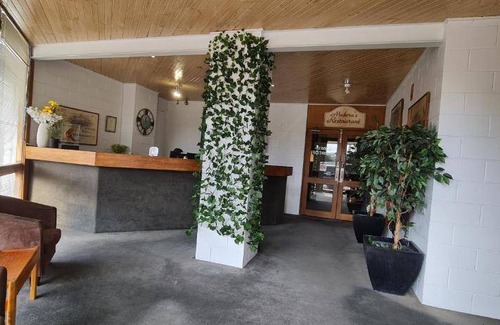 Kangaroo Flat Hotel | 35 m² Motel ∙ 6 guests