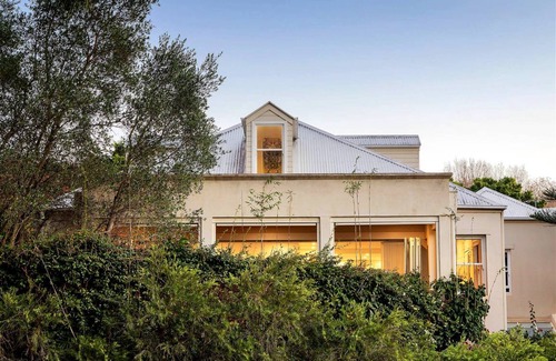 Paddington House | 380 m² House ∙ 4 bedrooms ∙ 7 guests