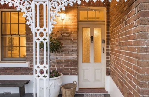 Central Mudgee House | 4 beds, sleeps 6: Gladstone Cottage - 5 min walk to town centre