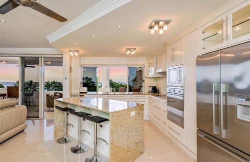 Cairns Apartment | 400 m² Apartment ∙ 3 bedrooms ∙ 6 guests